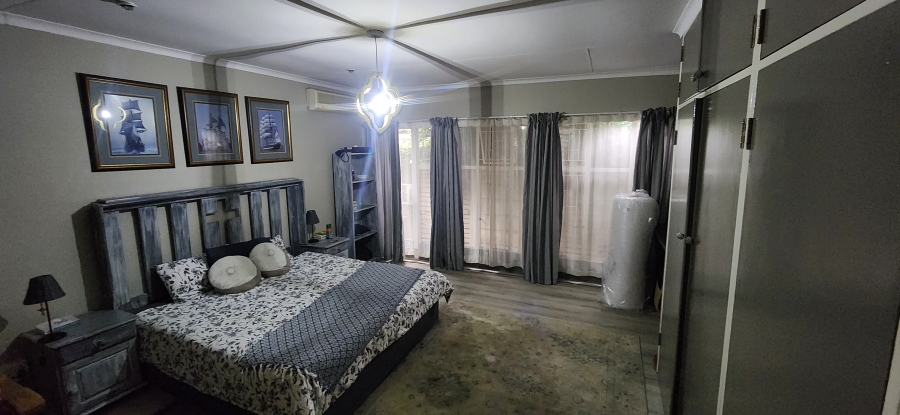 4 Bedroom Property for Sale in Miederpark North West